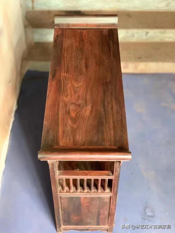 大紅酸枝香案桌