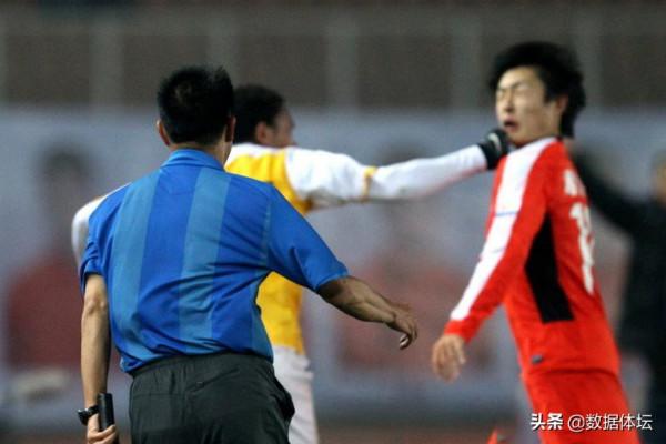 中國足壇暴力事件盤點——婦女、兒童齊上陣