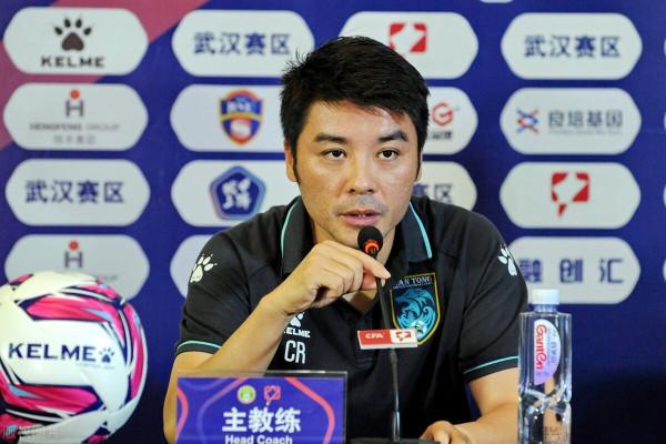 崑山隊教練組有重大人事變動，前魯能名將被炒魷魚，讓球迷意外