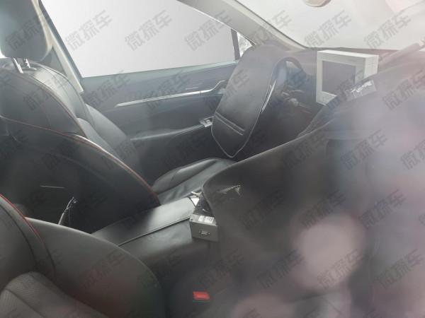 榮威IS31終於露出真面目，定位中大型旗艦SUV，車長近5米