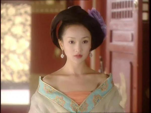 內地第一美人陳紅，年輕時究竟有多美？巔峰期曾豔壓10位頂級美人