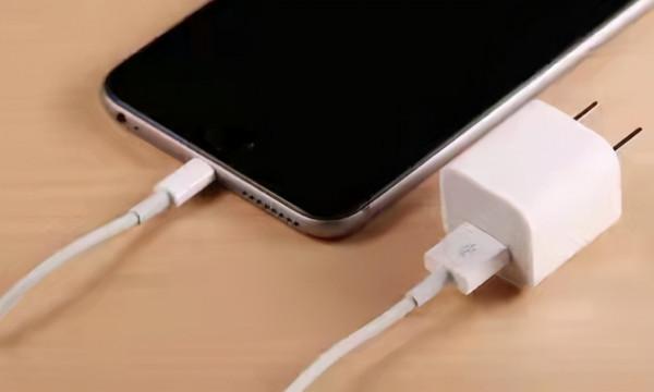 蘋果手機充電時顯示不支援此配件，有什麼方法可以避免嗎？