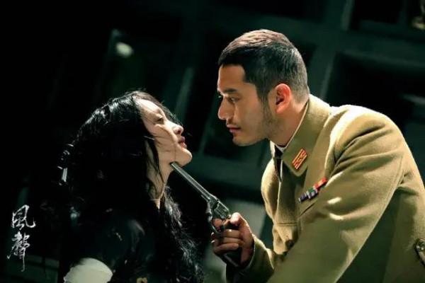 同樣是演“周乙”,於和偉和張嘉益放在一起看,差別就出來了 同樣是演“周乙”,於和偉和張嘉益放在一起看,差別就出來了