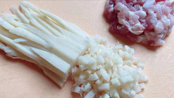 鮮香可口老人孩子都愛吃的西施豆腐，內有詳細做法