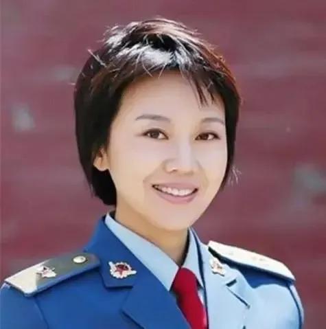 額滴神啊!這是你心目中的佟掌櫃嗎? 額滴神啊!這是你心目中的佟掌櫃嗎?