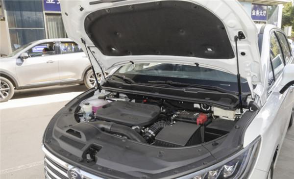 解析比亞迪宋MAX,緊湊型MPV,7座佈局,配1.5T+6擋手動變速箱 解析比亞迪宋MAX,緊湊型MPV,7座佈局,配1.5T+6擋手動變速箱