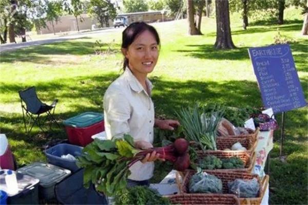 清華女博士畢業當農民：種地11年、年收入破百萬，父母已認不出