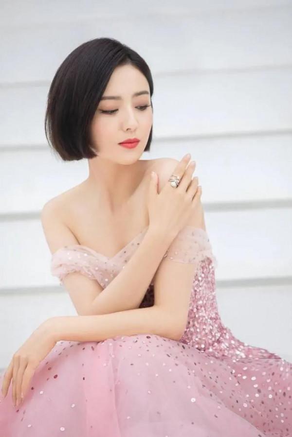 新疆四美：佟麗婭