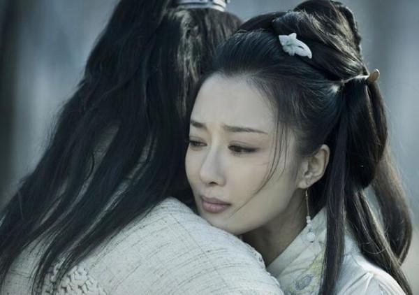 曹操花費千金贖回蔡文姬,為何不娶她?反而把她嫁給一個種田的 曹操花費千金贖回蔡文姬,為何不娶她?反而把她嫁給一個種田的