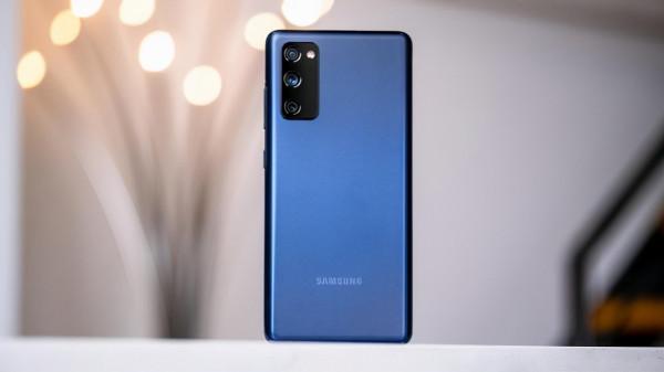 從4999元跌至3099元,3200萬+全視屏,IP68頂級防水旗艦加速退場 從4999元跌至3099元,3200萬+全視屏,IP68頂級防水旗艦加速退場