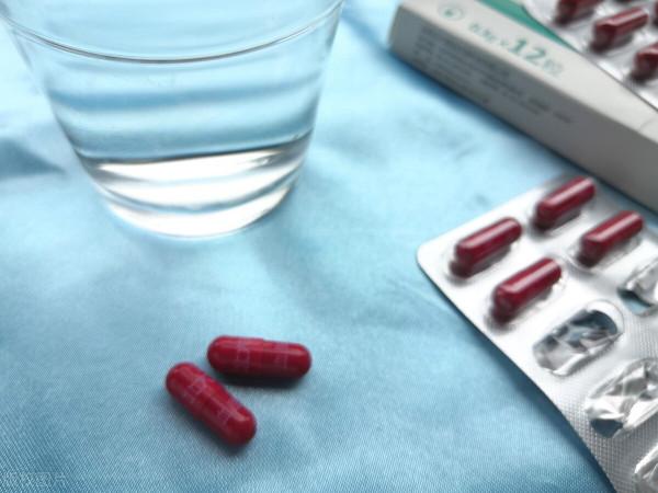 紅曲中提取的“血脂康”降膽固醇，吃點兒天然紅曲行不行？