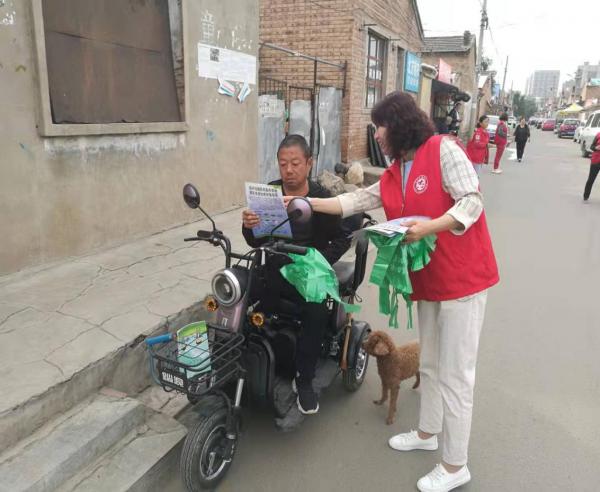 【垃圾分類】昭烏達南路街道東瓦窯社群進校園開展垃圾分類宣傳活動 【垃圾分類】昭烏達南路街道東瓦窯社群進校園開展垃圾分類宣傳活動