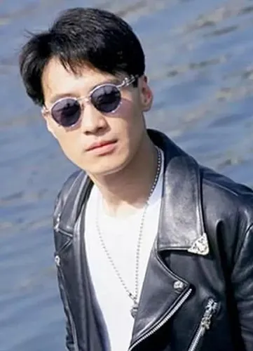 吵了這麼多年了,再看“四大天王”年輕時的演技和顏值,誰贏了? 吵了這麼多年了,再看“四大天王”年輕時的演技和顏值,誰贏了?