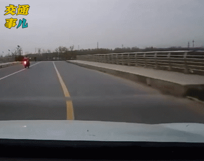 一組動圖警示你：戴好頭盔繫好扣，關鍵時刻能保命