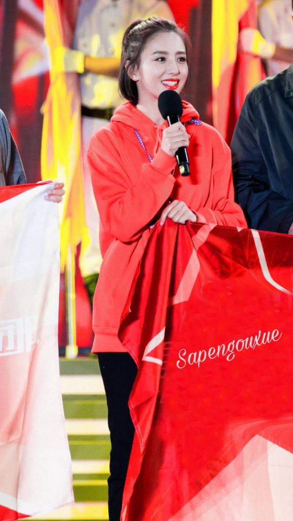 佟氏七寶車,麗日坐高閣,婭相兼尤美,粉紅女郎佟麗婭 佟氏七寶車,麗日坐高閣,婭相兼尤美,粉紅女郎佟麗婭