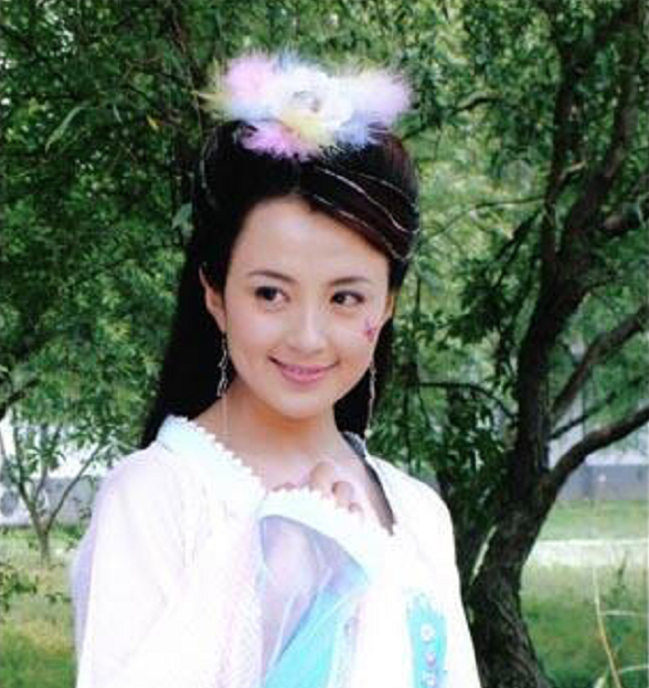 6位不靠煙燻妝黑化的“蛇蠍美人”,誰才是你的童年陰影? 6位不靠煙燻妝黑化的“蛇蠍美人”,誰才是你的童年陰影?