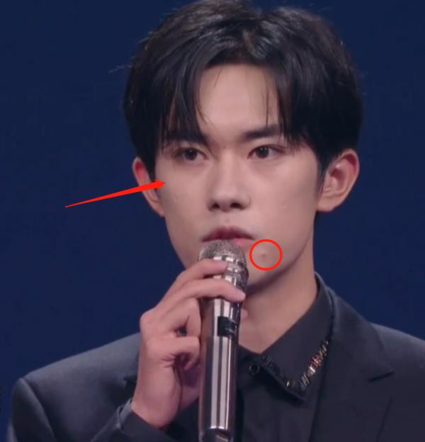 大灣區晚會群星爭奇鬥豔:王菲穿白裙如仙女,趙麗穎素色裙顯身材 大灣區晚會群星爭奇鬥豔:王菲穿白裙如仙女,趙麗穎素色裙顯身材