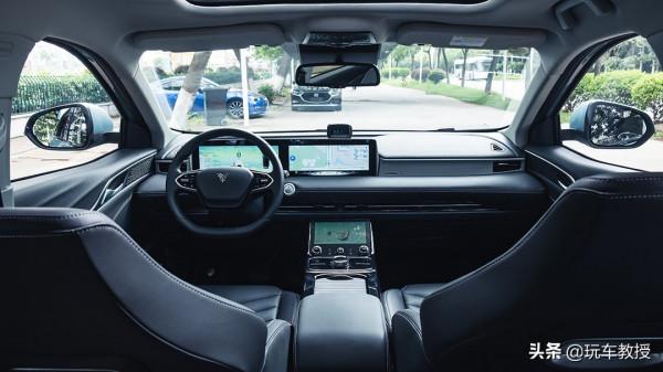 原價13.98萬 新款9.98萬！還增配！新款哪吒U夠誠意了吧？