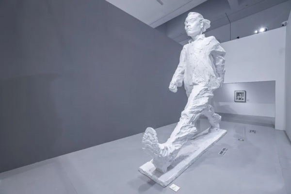 超凡與人間丨蘇新平與克里斯多夫·勒·布倫展覽在深圳開展 超凡與人間丨蘇新平與克里斯多夫·勒·布倫展覽在深圳開展