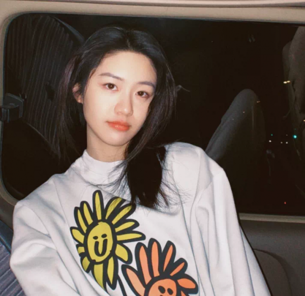 95後小花大軍來襲，和鹿晗白敬亭搭戲資源超好？但誰能火可不一定