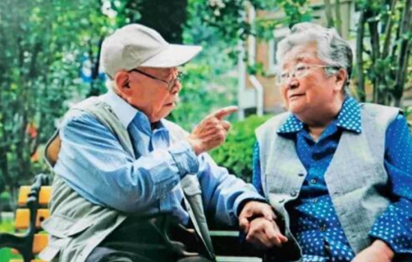 陳佩斯：守護病痛的母親，你養我大我養你老，愛和孝心終究是輪迴