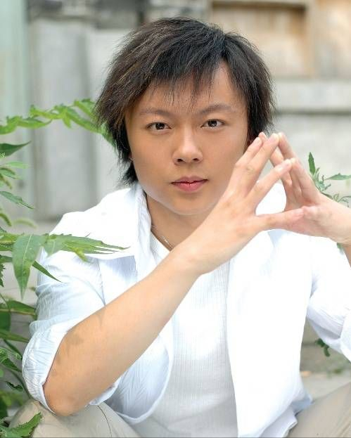 “李連杰接班人”謝苗：37歲糊成這樣子，真不能全怪周潤發