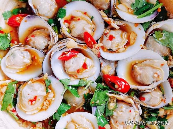 減脂期必備的撈汁涼拌菜：撈汁花蛤，撈汁秋葵，撈汁菌菇，巨過癮