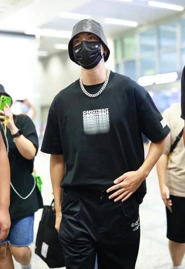 李易峰任嘉倫楊洋陳偉霆王嘉爾，帥哥們的私服穿搭，你最喜歡誰？