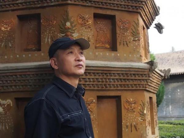 《詩刊》頭條詩人人鄰的詩，確實淺顯，但並不“易懂”