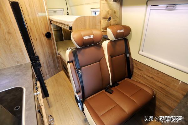 B型車沒空間？動力弱？5門4座3.0T動力+2床，衛航K590橡木房車