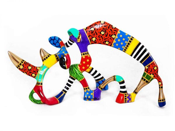 絢爛圖案結合細膩線條構建造型獨特的雕塑作品