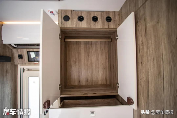 ​這個設計真心棒！讓房車秒變內外套間，獨立廚衛空間比家裡還大