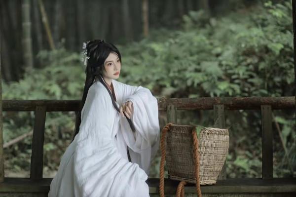 OOTD｜“林深時見鹿 海藍時見鯨 夢醒時見你”古裝風