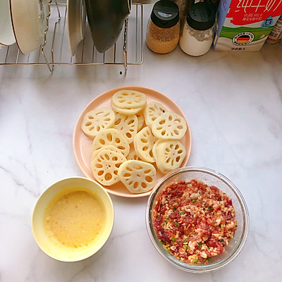 自從學會過年菜式炸藕盒,家裡就我掌勺了 自從學會過年菜式炸藕盒,家裡就我掌勺了