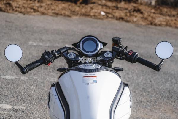 第一梯隊中的No:1 試駕春風700CL-X SPORT