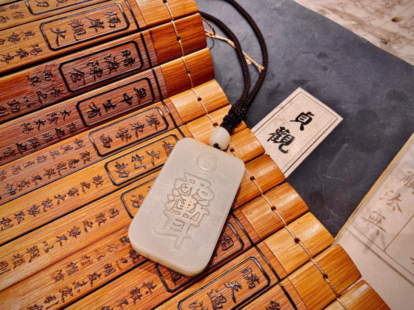 神玉、禮玉與民玉,你是否瞭解手中玉器的真正作用呢? 神玉、禮玉與民玉,你是否瞭解手中玉器的真正作用呢?