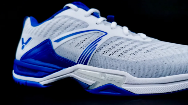 A930首測丨全面類戰靴再升級,穩中求快佔得先機 A930首測丨全面類戰靴再升級,穩中求快佔得先機