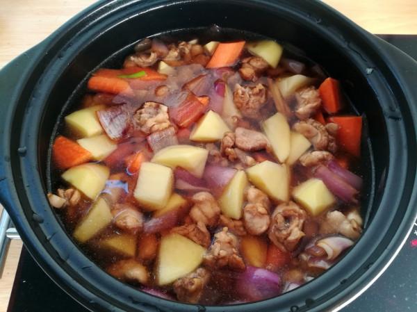 冬天做燉菜，要學會做“減法”，菜香味美湯汁濃郁，家人都愛吃