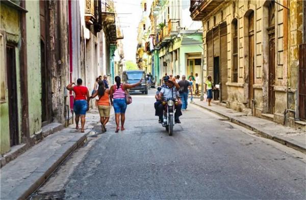 古巴:一個用30年革命,卻只換來一地雞毛的國家 古巴:一個用30年革命,卻只換來一地雞毛的國家
