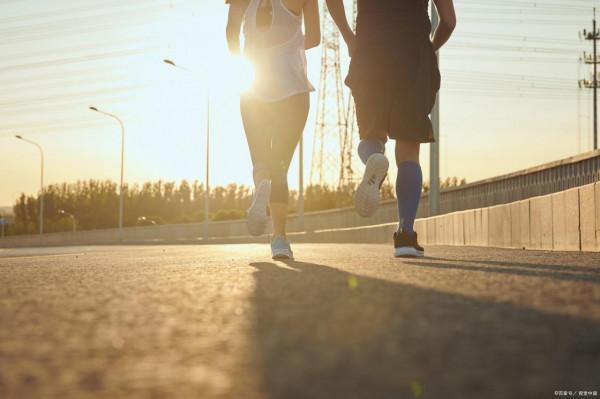 這4個方面來看，慢跑比快跑更具備鍛鍊意義