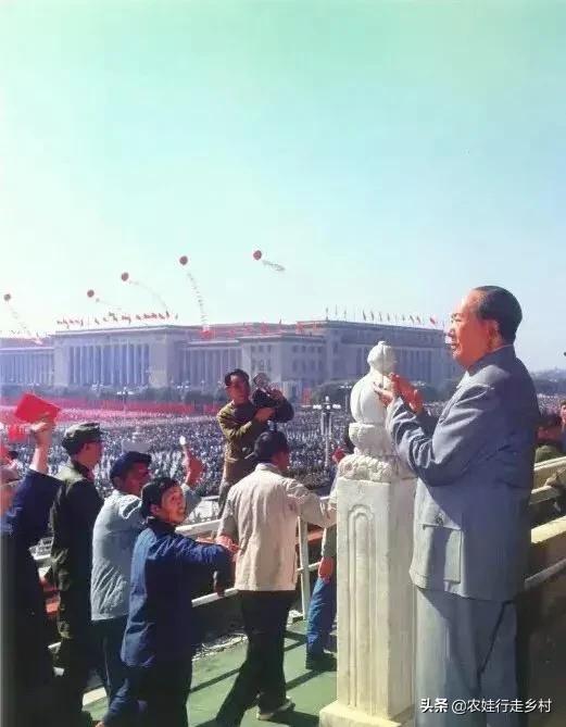 太陽最紅，毛主席最親