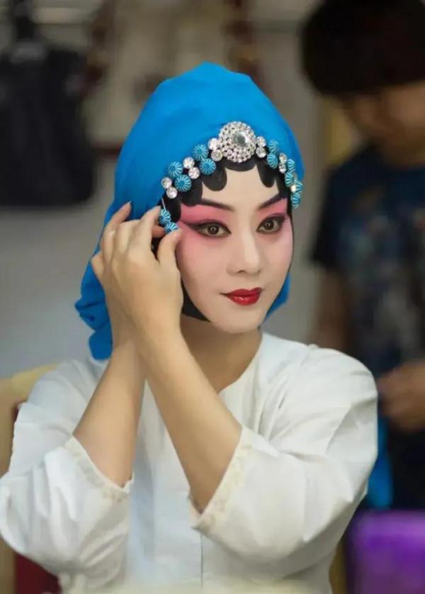 和京劇藝術家李勝素探討：高雅可以，能不能不要國家經費撥款？