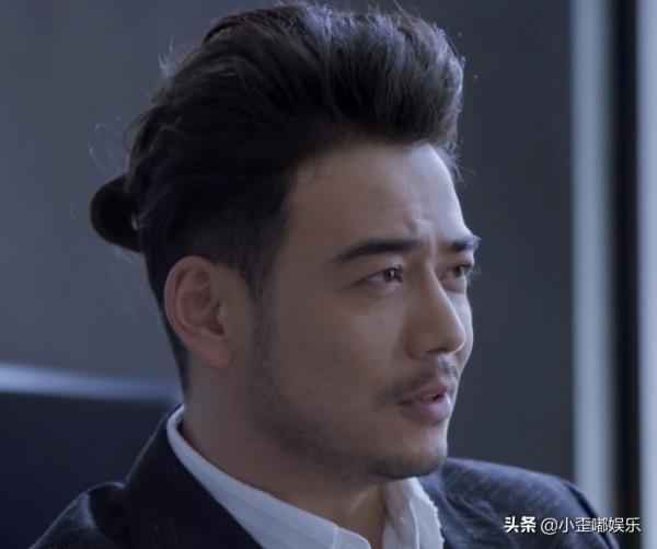 “霸道總裁”別硬演，用力過度又油又土，有人站那就是人間富貴竹