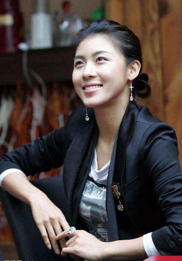 如何評價韓國演員河智苑