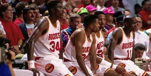 抱大腿的鼻祖?NBA名宿坦言:鄧肯實力在我的隊友裡面只能排第四 抱大腿的鼻祖?NBA名宿坦言:鄧肯實力在我的隊友裡面只能排第四