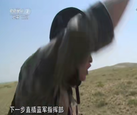 朱日和“戰神”開59坦克“吊打”藍軍，藍軍連長：你開掛了？