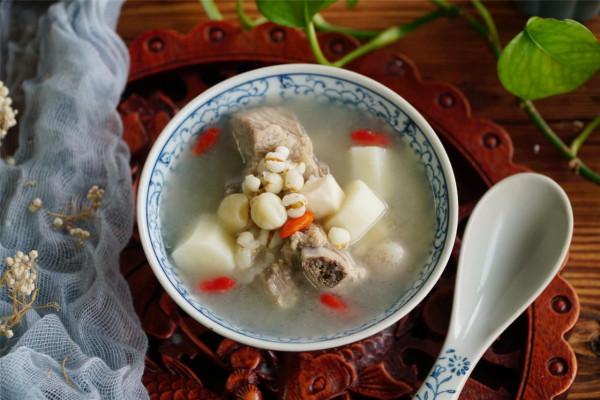 推薦8道適合秋天的湯，有葷有素，合理“貼秋膘”，安穩舒坦入秋