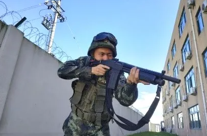 他是軍人學霸,考入雙一流名校,服役武警部隊,退伍後又考上事業編! 他是軍人學霸,考入雙一流名校,服役武警部隊,退伍後又考上事業編!