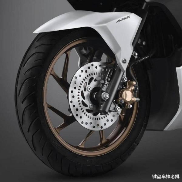 把PCX 160和ADV 150融合後會是這樣？本田釋出2022款Vario 160