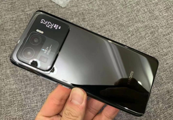 雙面屏手機為什麼一直無法獲得市場和使用者的認可? 雙面屏手機為什麼一直無法獲得市場和使用者的認可?